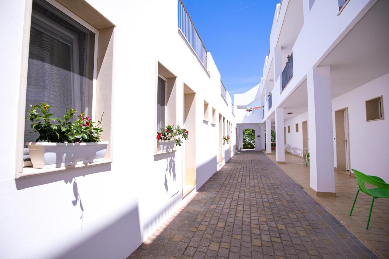 Donnosanto Residence ตอร์เรซานตาซาบีนา ภายนอก รูปภาพ