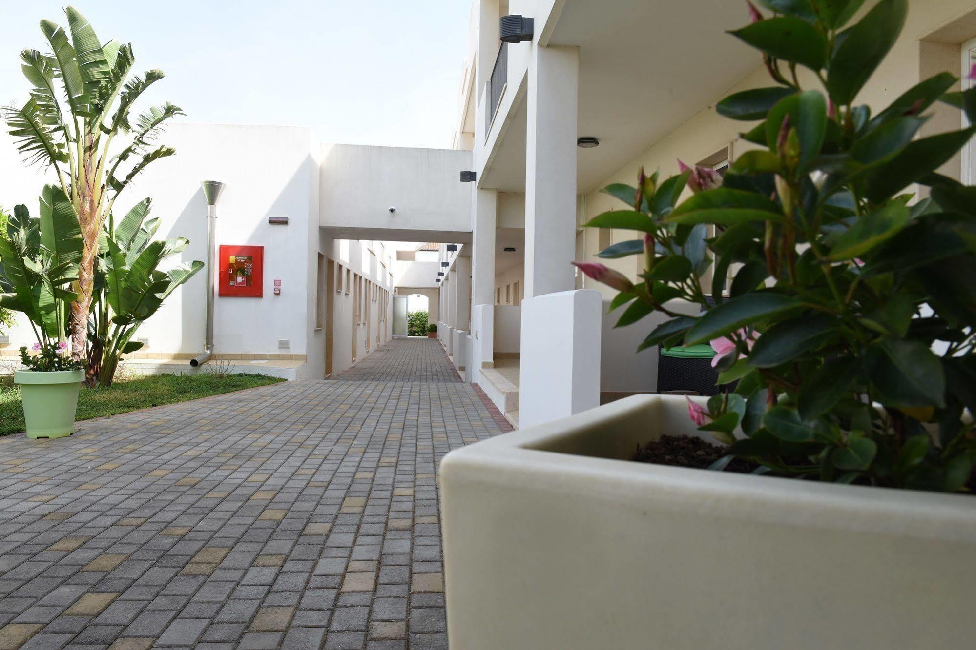 Donnosanto Residence ตอร์เรซานตาซาบีนา ภายนอก รูปภาพ