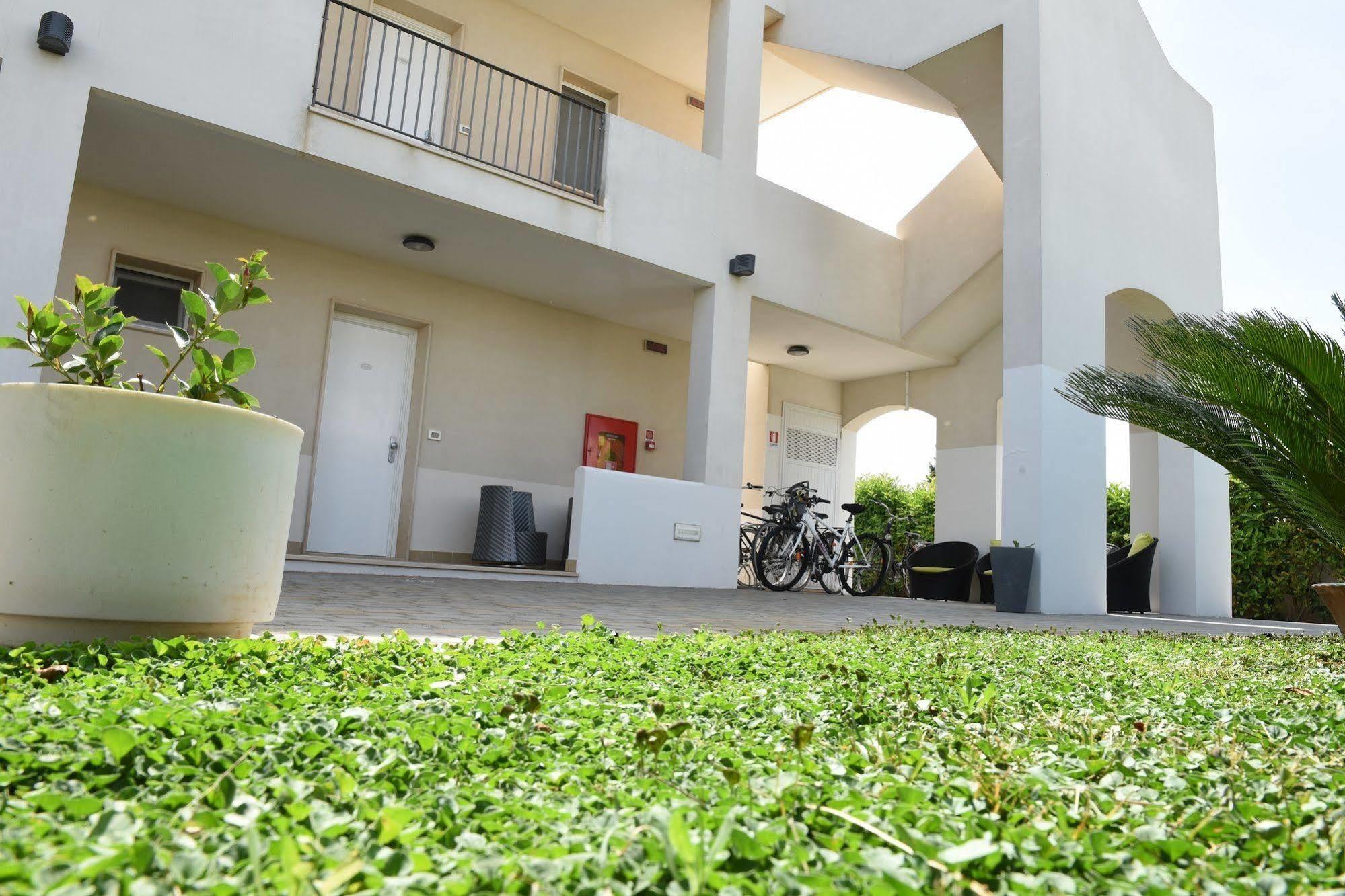 Donnosanto Residence ตอร์เรซานตาซาบีนา ภายนอก รูปภาพ
